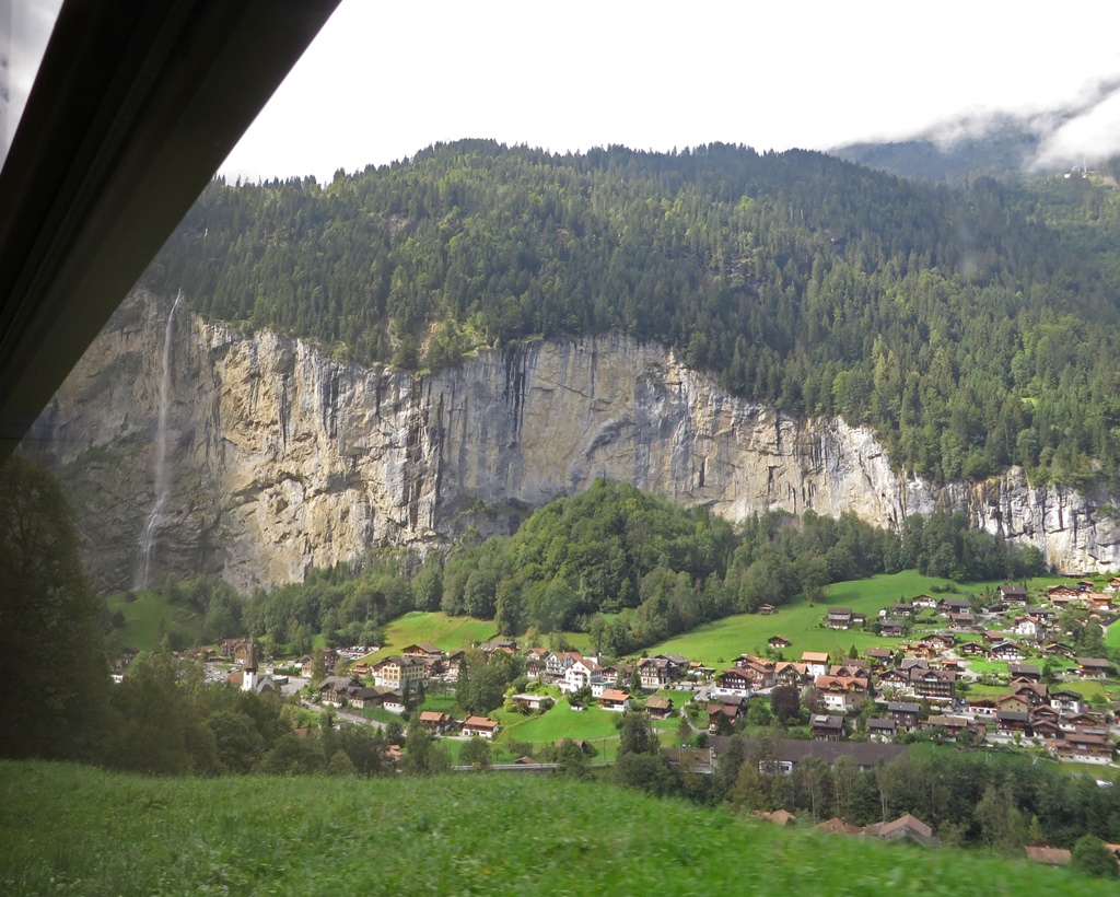 Lauterbrunnen and Staubbach Falls from Train